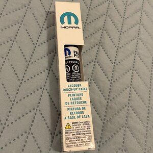 Mopar PX8/P13 Gloss Black Lacquer Touch-Up Paint Pen